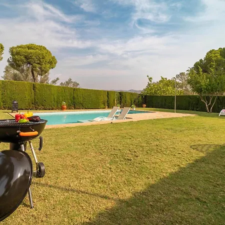 Holiday home Beautiful In Villanueva Del Rio Y M Villanueva del Rio y Minas